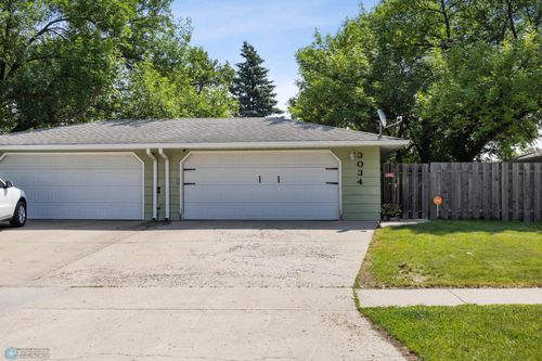 3034 18th St S, Fargo, ND, 58103-6716 | Card Image