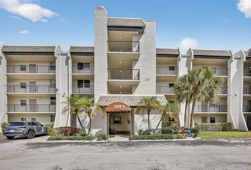 apt-404-9235 Lagoon Pl, Davie, FL, 33324-6728 | Card Image