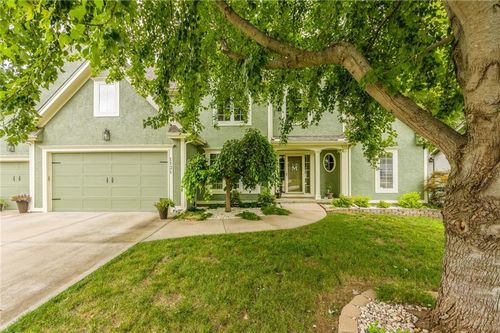 1121 Redwood Pl, Liberty, MO, 64068-9201 | Card Image