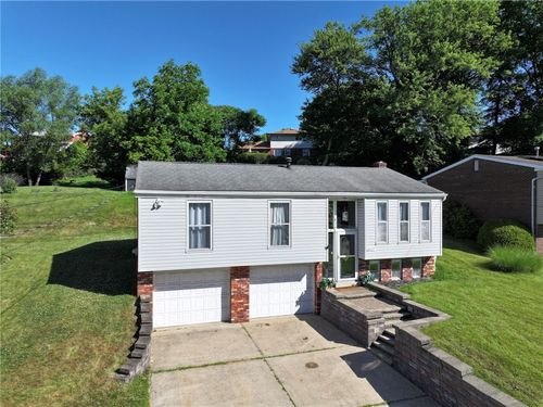 4437 Helmar Dr, Monroeville, PA, 15146-1054 | Card Image