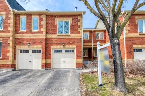 2-2006 Glenada Cres, Oakville, ON, L6H5R9 | Card Image