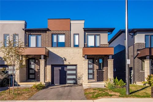 47 Bensley Lane, Hamilton, ON, L9C0E9 | Card Image