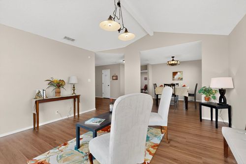5323 Hattiesburg Avenue Nw, Albuquerque, NM, 87120 | Card Image