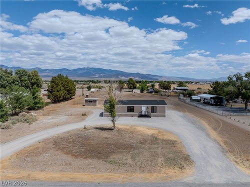 551 Cynthia St, Pahrump, NV, 89048-4433 | Card Image