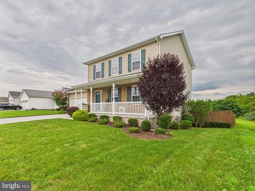 62 Vonette Dr, MARTINSBURG, WV, 25405-8201 | Card Image