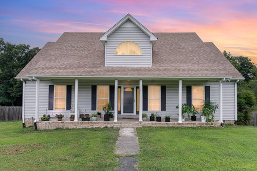 2041 Lockwall Dr, Chapmansboro, TN, 37035-5440 | Card Image