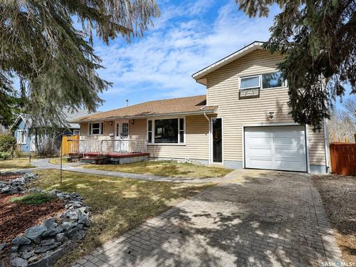 312 20th St E, Prince Albert, SK, S6V1K8 | Card Image