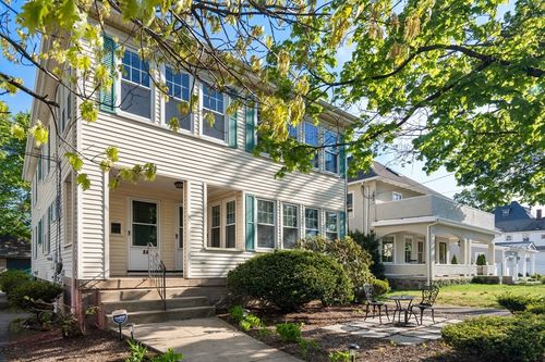 86-86 Webster St, Newton, MA, 02465-1820 | Card Image
