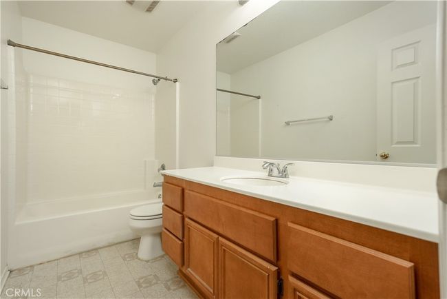 7556 W Avenue L11, House other with 5 bedrooms, 3 bathrooms and 2 parking in Lancaster CA | Image 18