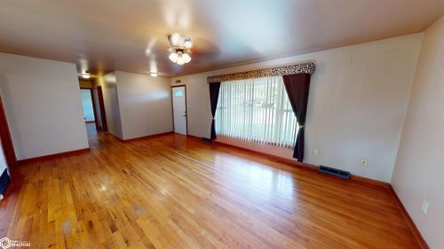 1200 7th St, Keosauqua, IA, 52565-1126 | Card Image