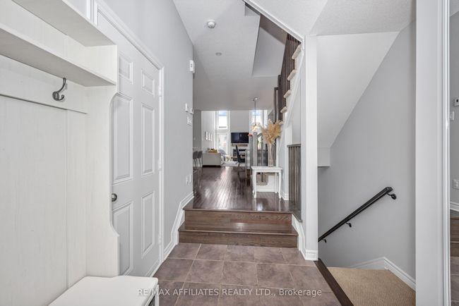 153 Mattingly Way, House attached with 3 bedrooms, 3 bathrooms and 2 parking in Manotick ON | Image 4