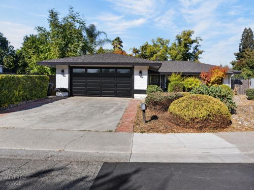 2605 Marci Lee Way, Rancho Cordova, CA, 95670-5126 | Card Image