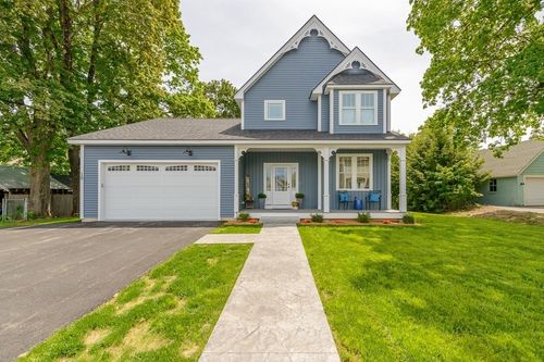 10 Pleasant St, Baldwinville, MA, 01436-1070 | Card Image