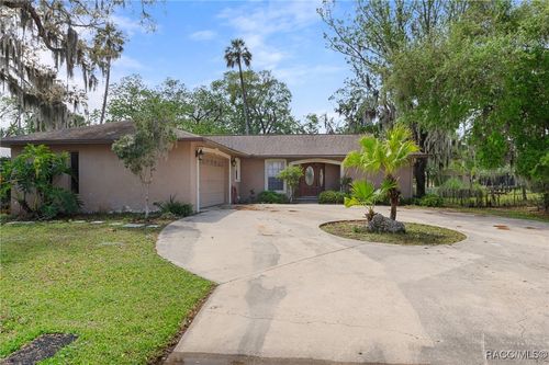 2184 N Watersedge Dr, Crystal River, FL, 34429-5271 | Card Image