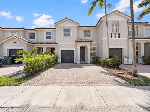 1070 Ne 42nd Ave, Homestead, FL, 33033-5901 | Card Image
