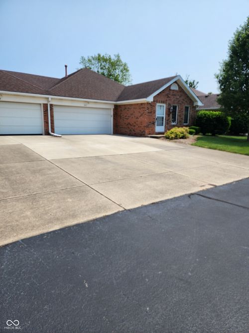 247 Meridian Ct, Pittsboro, IN, 46167-9196 | Card Image