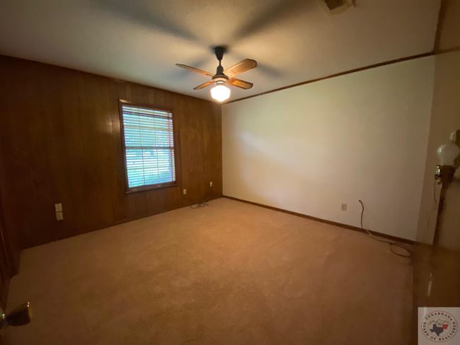 1129 Hwy 259 S, House other with 3 bedrooms, 2 bathrooms and null parking in DeKalb TX | Image 15