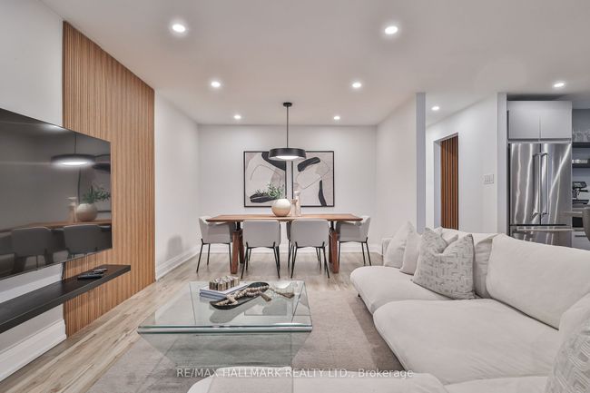 183 Willowridge Rd, House attached with 4 bedrooms, 2 bathrooms and 2 parking in Etobicoke ON | Image 7
