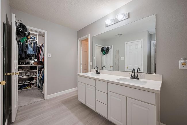 723 Pine Thicket Ct, House other with 3 bedrooms, 3 bathrooms and 2 parking in Spring TX | Image 33