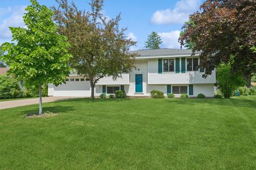 244 Stardust Blvd, Circle Pines, MN, 55014-1627 | Card Image