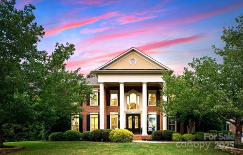 3015 Stanbury Dr, Matthews, NC, 28104-6812 | Card Image