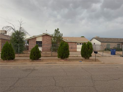 10709 Quartz St, El Paso, TX, 79924-1644 | Card Image