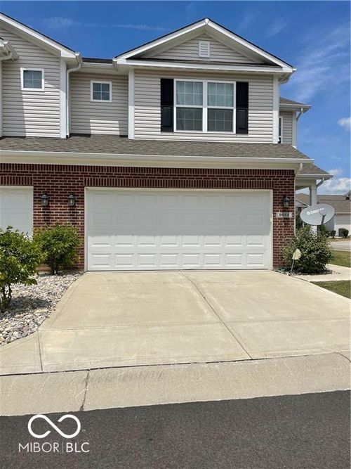 9652 Wild Iris Dr, Noblesville, IN, 46060-4739 | Card Image