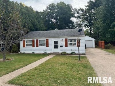 3808 11 Th Avenue, House other with 2 bedrooms, 1 bathrooms and null parking in Moline IL | Image 1