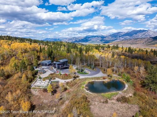 399 Granite Ridge Dr, Alpine, WY, 83128 | Card Image
