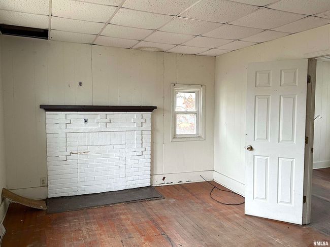 410 S Ash St, House other with 3 bedrooms, 1 bathrooms and null parking in Carbondale IL | Image 4