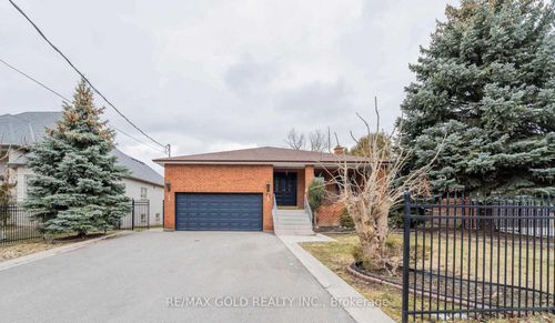 20 Garden Ave, Richmond Hill, ON, L4C6L9 | Card Image