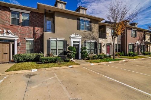 rm-c-211 Forest Dr, College Station, TX, 77840-2081 | Card Image