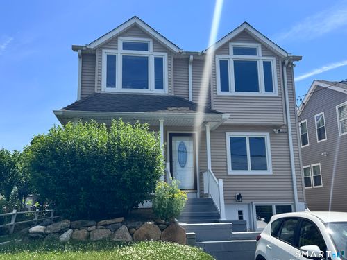 556 Fairfield Ave, Stamford, CT, 06902-7525 | Card Image