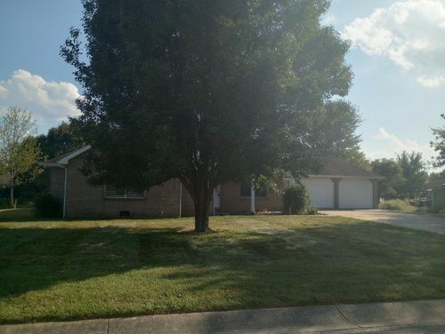 169 N Ridge Rd, Versailles, IN, 47042-9033 | Card Image