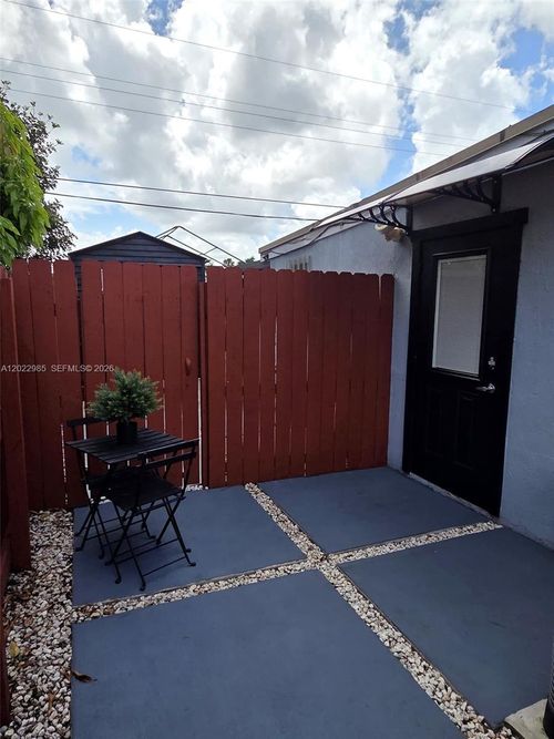 1-1310 N 70th Way, Hollywood, FL, 33024 | Card Image