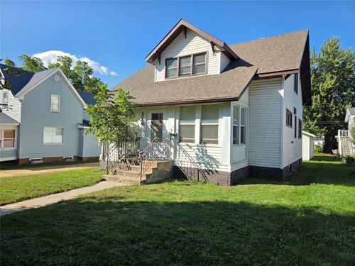 328 Maple St, Glenwood City, WI, 54013-8540 | Card Image