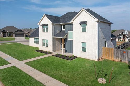 9909 Glover River Dr, Yukon, OK, 73099-9249 | Card Image
