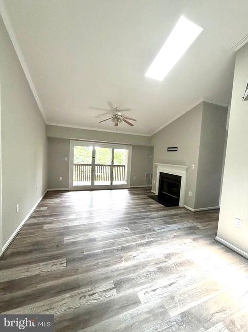 9919 Sugarwood Ln, MANASSAS, VA, 20110-3851 | Card Image