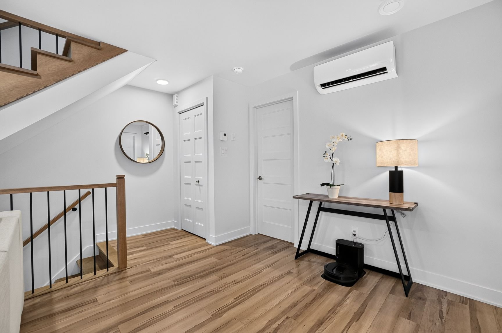 Residential in Laval (Laval-des-Rapides) 5