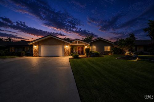 7809 Carol Sue Ct, Bakersfield, CA, 93308-3667 | Card Image