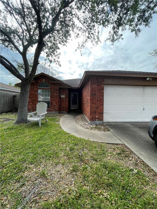 7910 Impala Dr, Corpus Christi, TX, 78414-5952 | Card Image