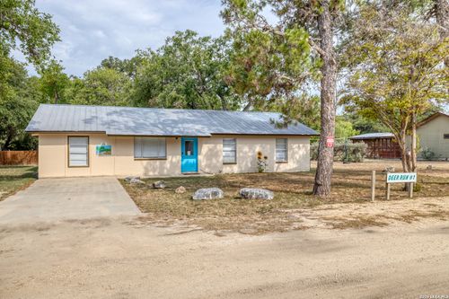 100 Pineview Rd, Concan, TX, 78838 | Card Image