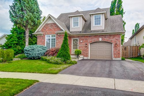 37 Frontier Dr, Niagara on the Lake, ON, L0S1J0 | Card Image