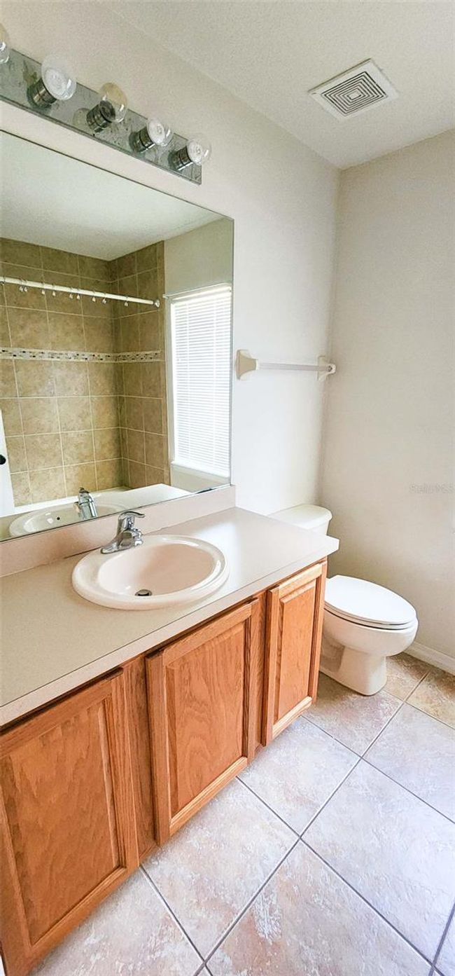 Bathroom | Image 17