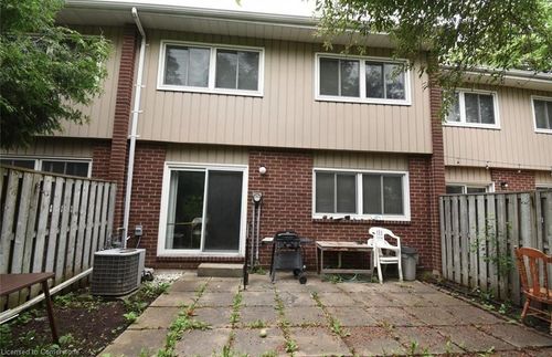 2-121 University Ave E, Waterloo, ON, N2J4J1 | Card Image