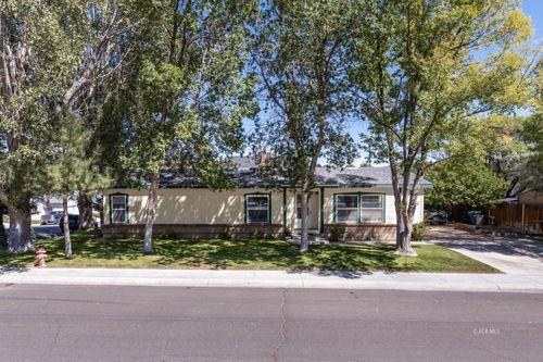 2312 North Hollow Drive, Elko, NV, 89801 | Card Image