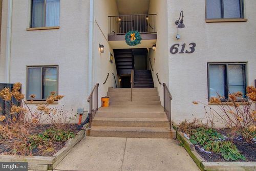 apt-t2-613 Center St, HERNDON, VA, 20170-5010 | Card Image