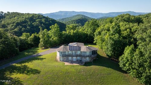 11106 Tree Top Dr, Meadowview, VA, 24361-4252 | Card Image