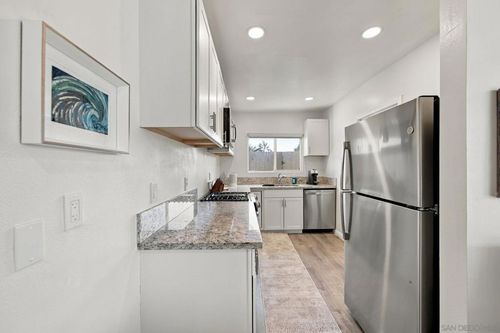 312 N Acacia Ave, Solana Beach, CA, 92075 | Card Image
