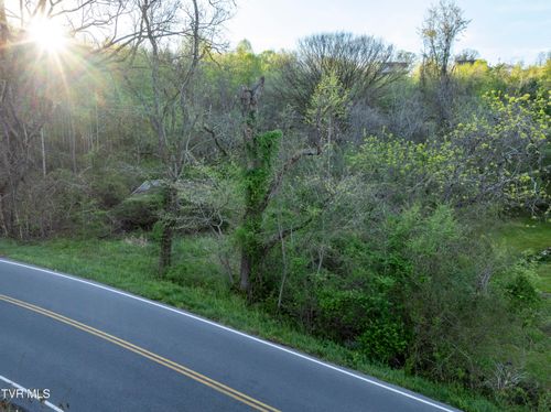 6270 Chestnut Ridge Rd, Kingsport, TN, 37664-4861 | Card Image